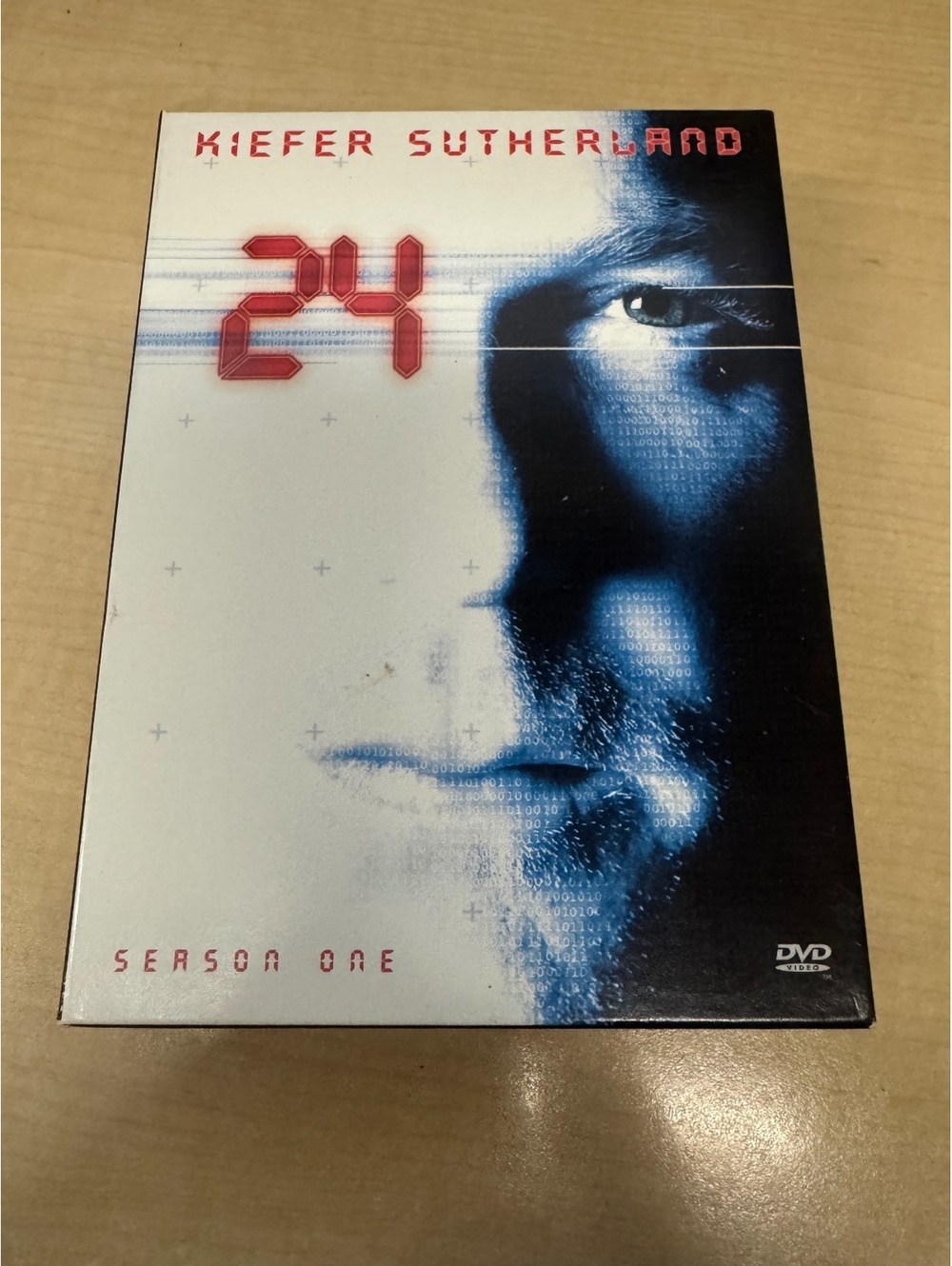 24 featuring Kiefer Sutherland Season 1 DVD set DVD7